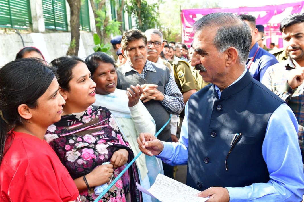 cm Listening Public grievances (3)